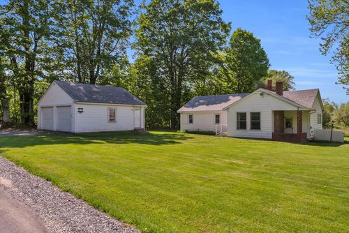 680 Maple Ridge Rd, Winslow, ME, 04901-0052 | Card Image