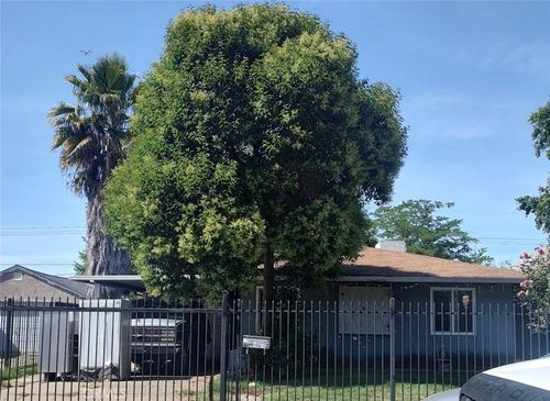 2871 36th Ave, Sacramento, CA, 95824-2403 | Card Image
