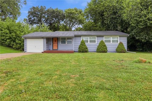 1204 62nd St, Gladstone, MO, 64118-4807 | Card Image