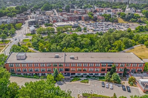 111-543 Timothy St, Newmarket, ON, L3Y1R1 | Card Image