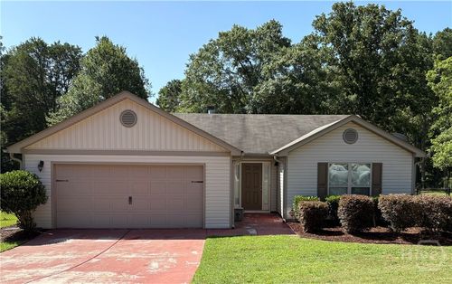 165 Brittany Pointe Dr, Colbert, GA, 30628-2383 | Card Image