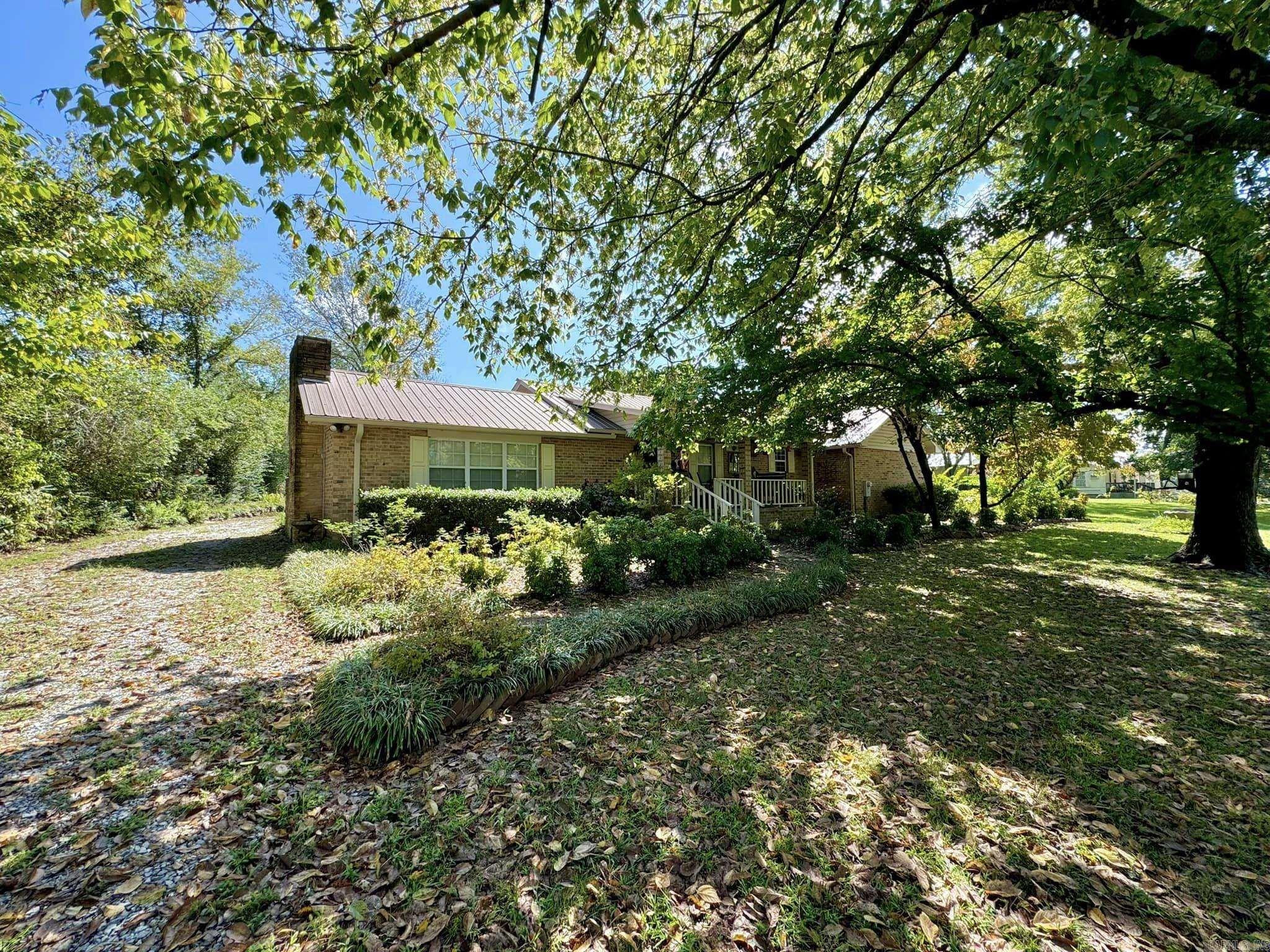 Bayou Dr, Mountain View, AR 72560