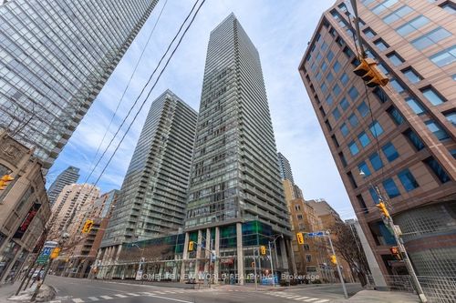 505-38 Grenville St, Toronto, ON, M4Y1A5 | Card Image