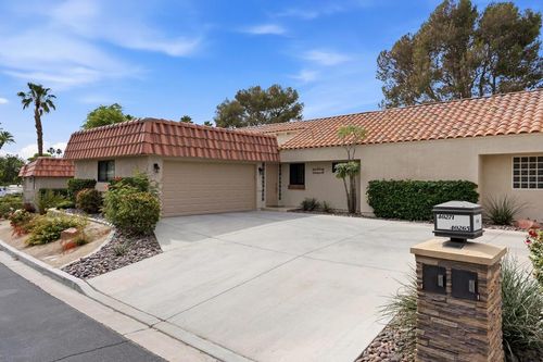 40271 Baltusrol Cir, Palm Desert, CA, 92211-9200 | Card Image