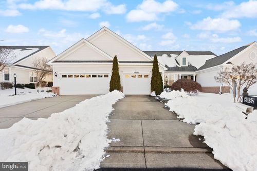 6932 Walnut Hill Dr, GAINESVILLE, VA, 20155-3016 | Card Image