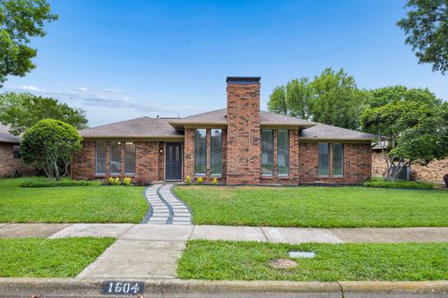 1604 Shadow Moss Way, Carrollton, TX, 75007-3909 | Card Image