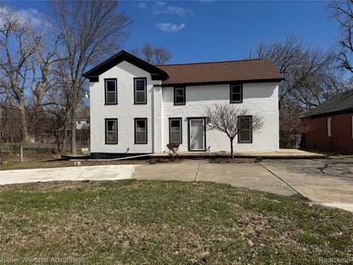 23056 Springbrook Dr, Farmington Hills, MI, 48336-3369 | Card Image