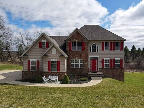 7533 Maplewood Dr, Solon, OH, 44139-5356 | Card Image