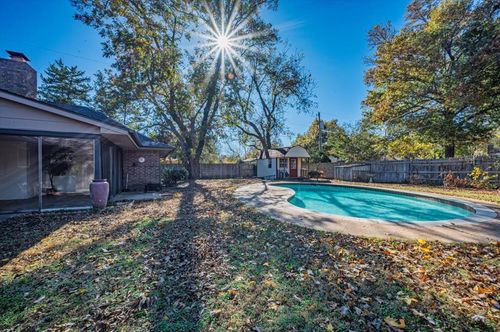 2704 S Berry Rd, Norman, OK, 73072-6907 | Card Image