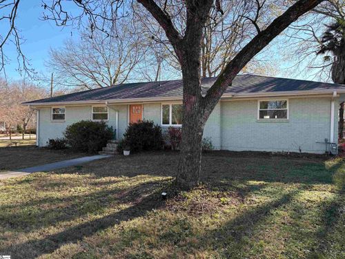 102 Muse Cir, Greer, SC, 29651-4526 | Card Image