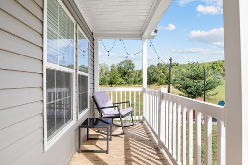 8320 Valley Rd Nw, Rapid City, MI, 49676-9516 | Card Image