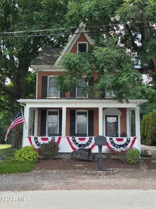 1065 Burns Ave, Altoona, PA, 16601-7918 | Card Image