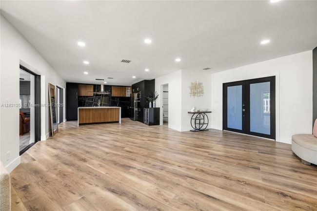 3910 Ne 27 Th Ter, House other with 4 bedrooms, 3 bathrooms and null parking in Lighthouse Point FL | Image 8
