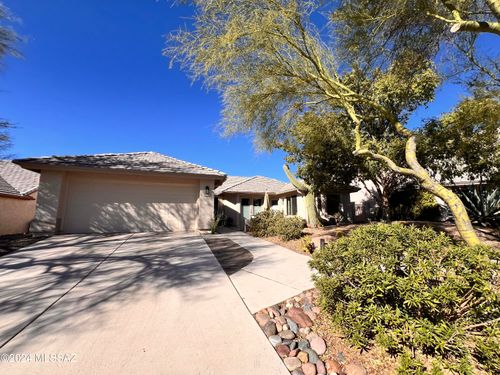 1138 W Masters Cir, Oro Valley, AZ, 85737-9040 | Card Image