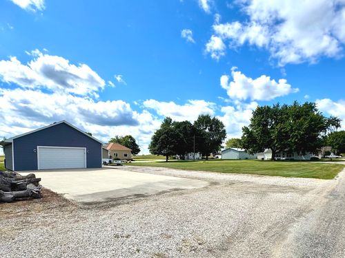 302 E Harrison St, Ransom, IL, 60470-8152 | Card Image