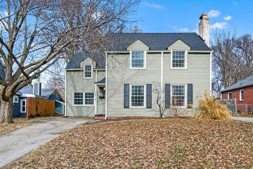 617 Ashworth Rd, West Des Moines, IA, 50265-3615 | Card Image