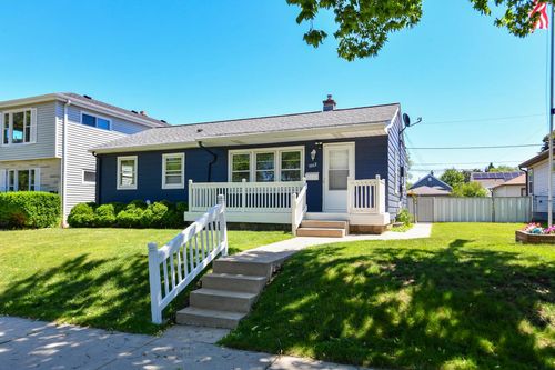 3662 S Brust Avenue, Milwaukee, WI, 53207 | Card Image