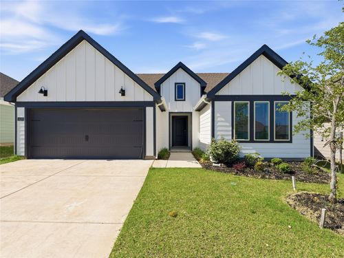 13137 Vista Mill Dr, Providence Village, TX, 76227-5407 | Card Image