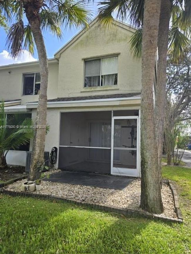 299 Duval Ct, Townhouse with 2 bedrooms, 2 bathrooms and null parking in Weston FL | Image 27