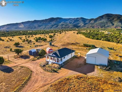 8200 County Road 132, Penrose, CO, 81240-8901 | Card Image