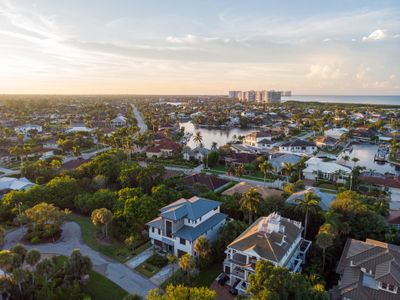 375 Periwinkle Court, House other with 4 bedrooms, 4 bathrooms and null parking in Marco Island FL | Image 2