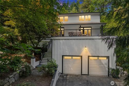 17519 33rd Avenue Ne, Lake Forest Park, WA, 98155 | Card Image