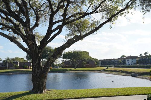 42 Springdale Cir, Palm Springs, FL, 33461-6323 | Card Image