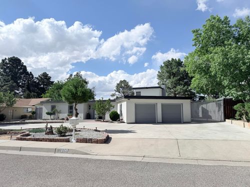 7209 Vista Del Arroyo Ave Ne, Albuquerque, NM, 87109-2936 | Card Image