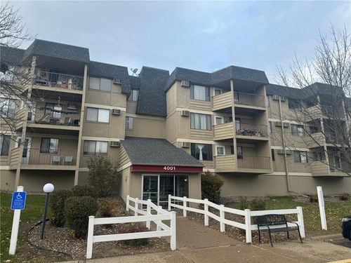 apt-205-4001 Heritage Hills Dr, Bloomington, MN, 55437-2639 | Card Image