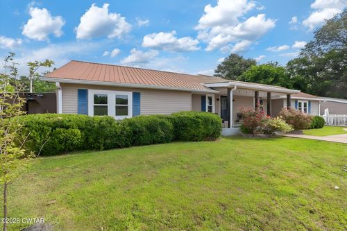 157 Fruitland Eldad Rd, Trenton, TN, 38382-9715 | Card Image