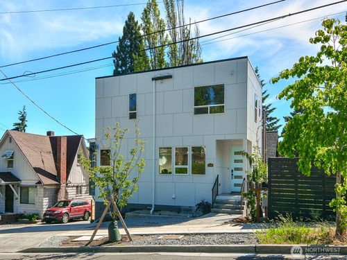 2336 C 23 Avenue S, Seattle, WA, 98144 | Card Image