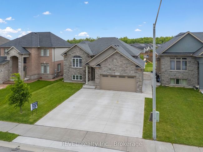 6464 Sam Iorfida Dr, House other with 6 bedrooms, 3 bathrooms and 6 parking in Niagara Falls ON | Image 45