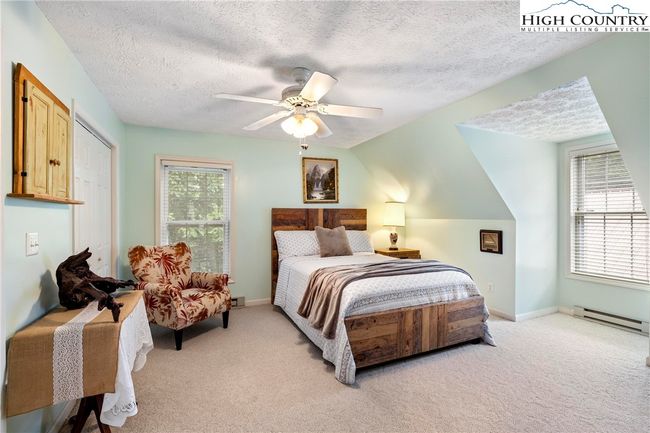 Beautiful light filled bedroom! | Image 35