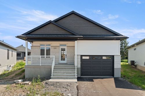 1054 Turner Dr, Brockville, ON, K6V0G8 | Card Image