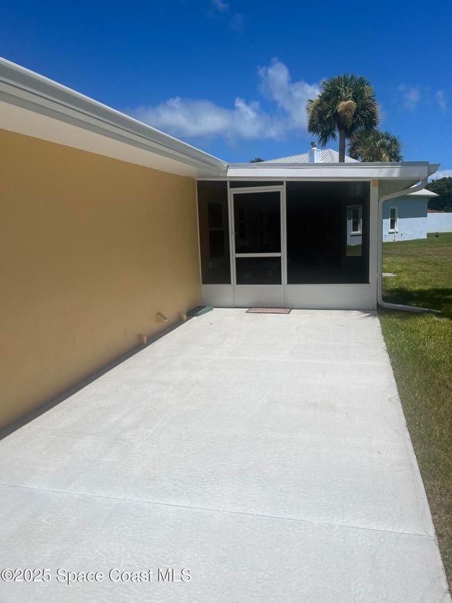 5845 Garretts Rd, House other with 2 bedrooms, 2 bathrooms and null parking in Sebastian FL | Image 19