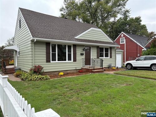 29-02 Southern Dr, Fair Lawn, NJ, 07410-3130 | Card Image