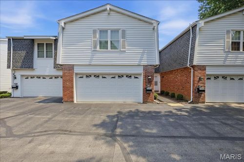 2174 Bantry Ct, Chesterfield, MO, 63017-8101 | Card Image