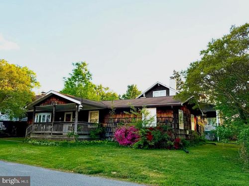 1720 N Bryan St, ARLINGTON, VA, 22201-4016 | Card Image