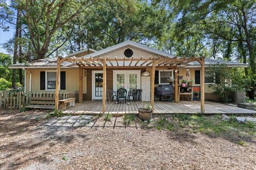 8470 Nw 120th St, Chiefland, FL, 32626-7833 | Card Image