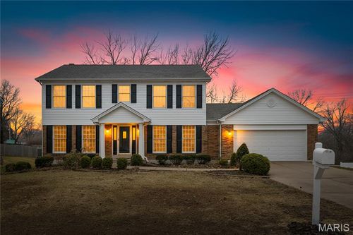 1005 Waldo Ln, Saint Charles, MO, 63304-4517 | Card Image