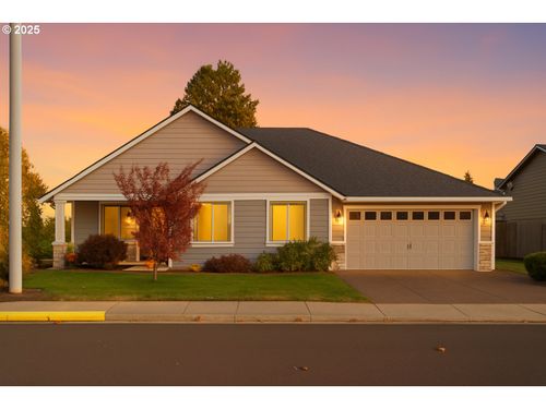365 Sunset Ln N, Monmouth, OR, 97361-8915 | Card Image