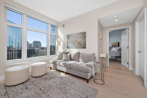 ph-2c-100 Lovejoy Wharf, Boston, MA, 02114-2165 | Card Image