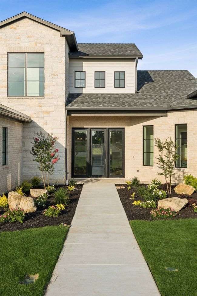 4930 Magnolia Trl, House other with 4 bedrooms, 5 bathrooms and null parking in Midlothian TX | Image 4