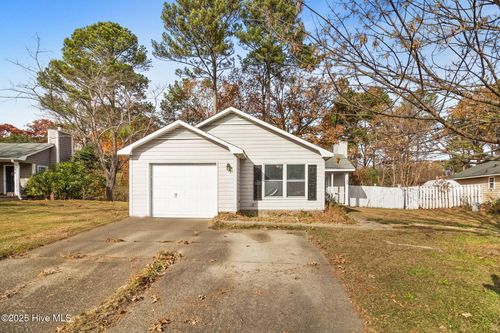 1132 Hoke Loop Rd, Fayetteville, NC, 28314-6483 | Card Image