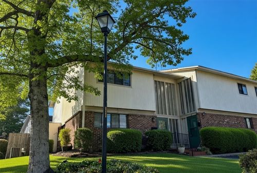 17 Briargate Pl, Greenville, SC, 29615-2133 | Card Image