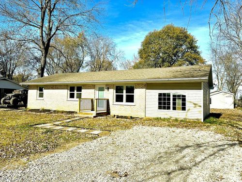 302 Green Valley Dr, Chandler, IN, 47610-9741 | Card Image