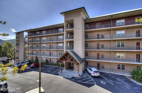 2005-410 Big Bear Way, Pigeon Forge, TN, 37863-6269 | Card Image
