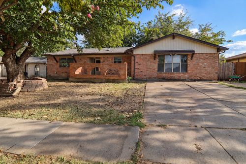 508 Grants Pkwy, Arlington, TX, 76014-1121 | Card Image