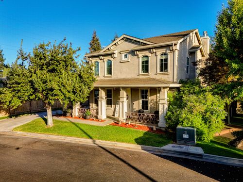 1551 Irvin Court, Oakdale, CA, 95361 | Card Image