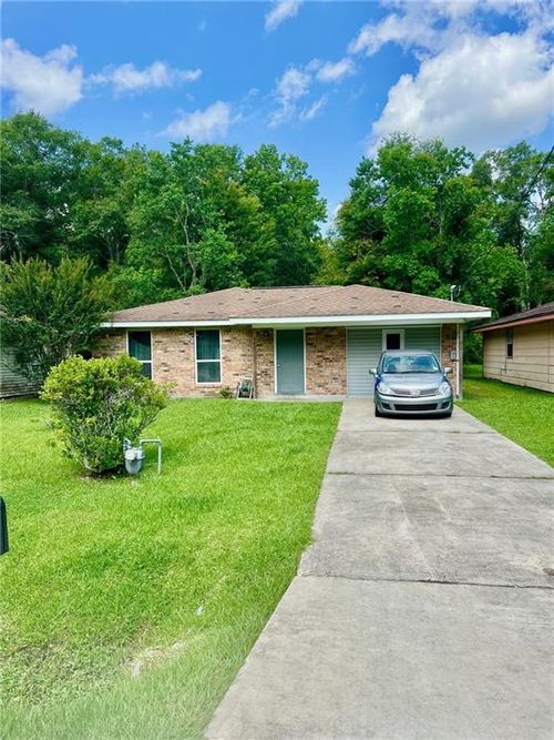 447 Magnolia St, Slidell, LA, 70460-1823 | Card Image